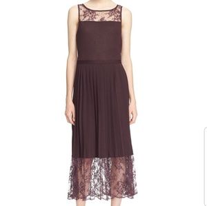 Lace pleated midi dress